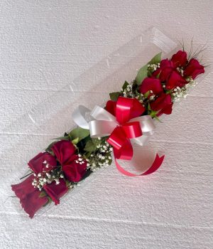 12 Assorted Rose Gift Box